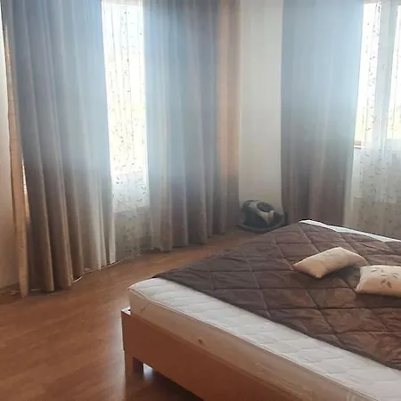 Spacious And Bright With 2 Bedrooms Apartment Bansko