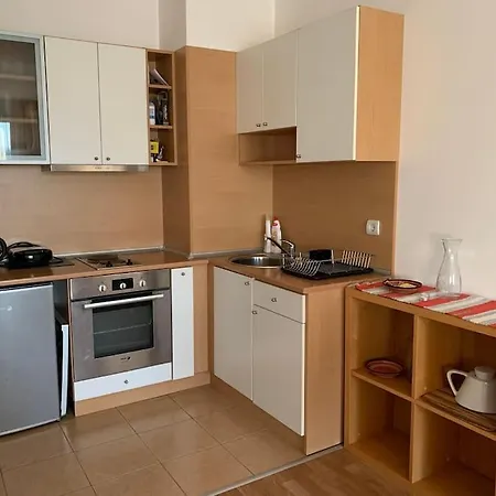 아파트 Spacious And Bright With 2 Bedrooms *