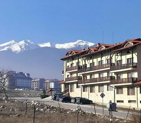 Spacious And Bright With 2 Bedrooms شقة *